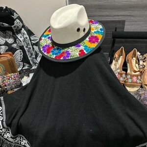 Floral Embroidered Hat - Multicolor